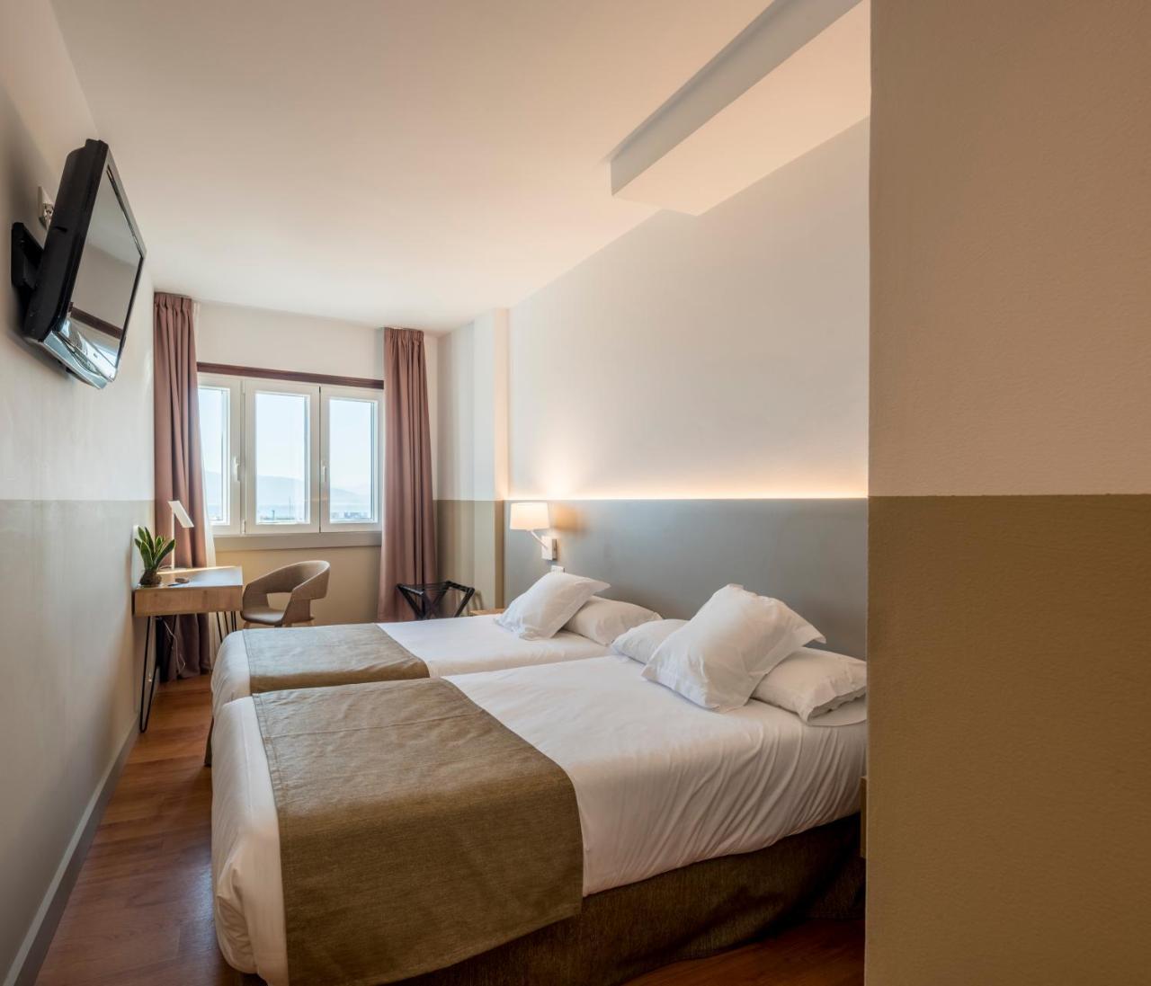 Hotel Airinos 3* カンガス・デ・モラソ エクステリア 写真