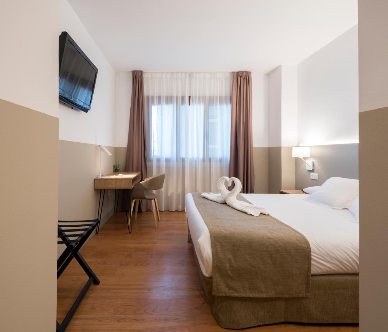 Hotel Airinos 3* カンガス・デ・モラソ エクステリア 写真